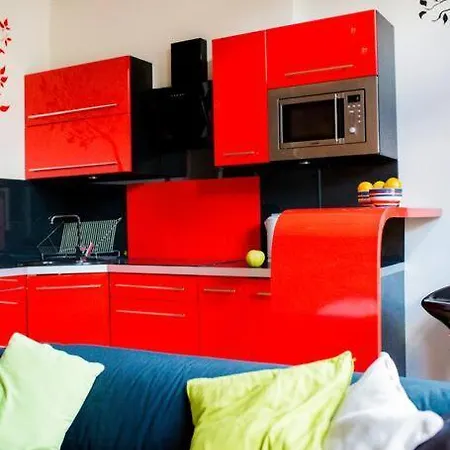 In The Center -easy Access From The Airport Appartement *